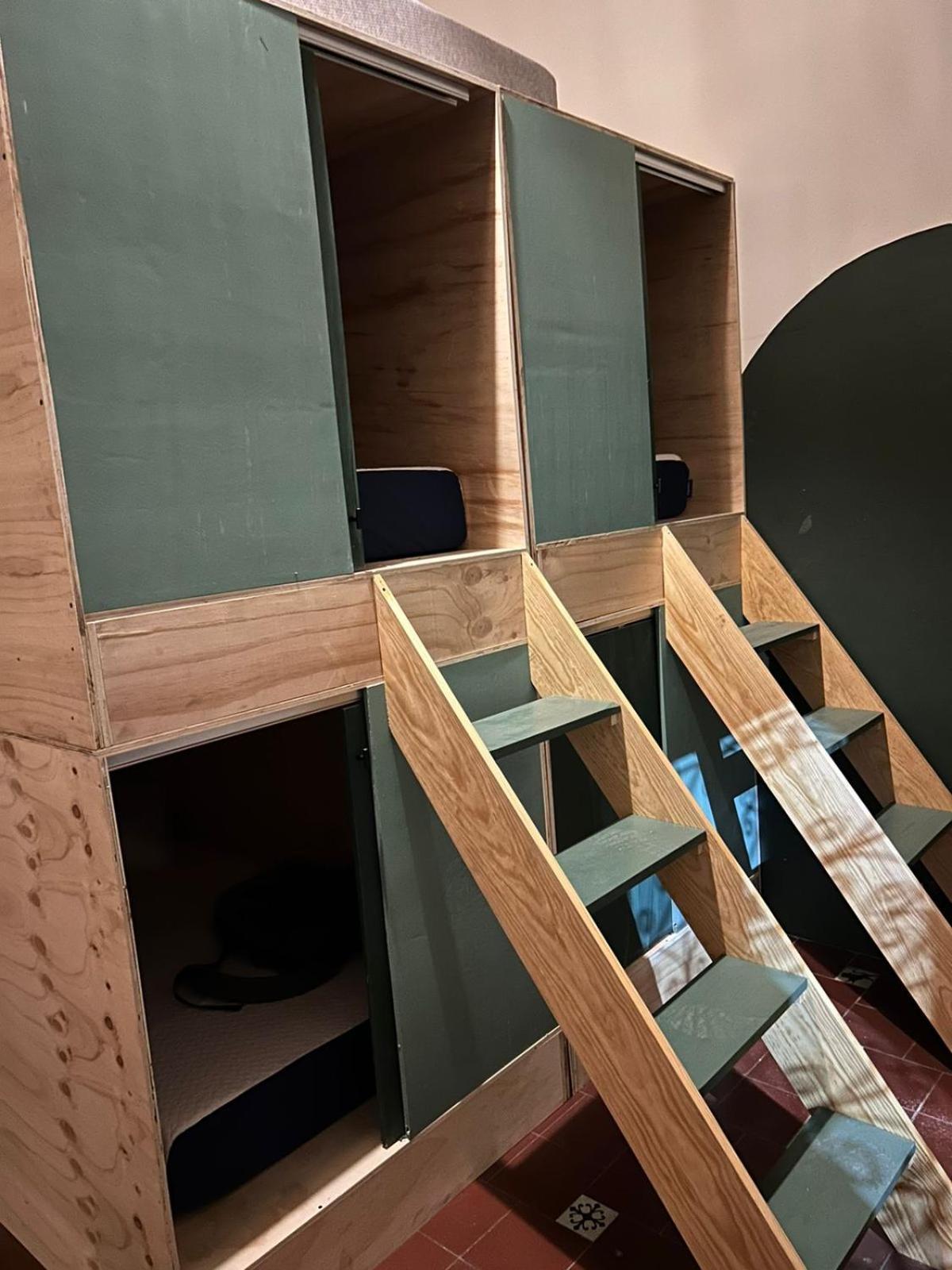 Coliving Chingon Hostel Γκουανταλαχάρα Εξωτερικό φωτογραφία