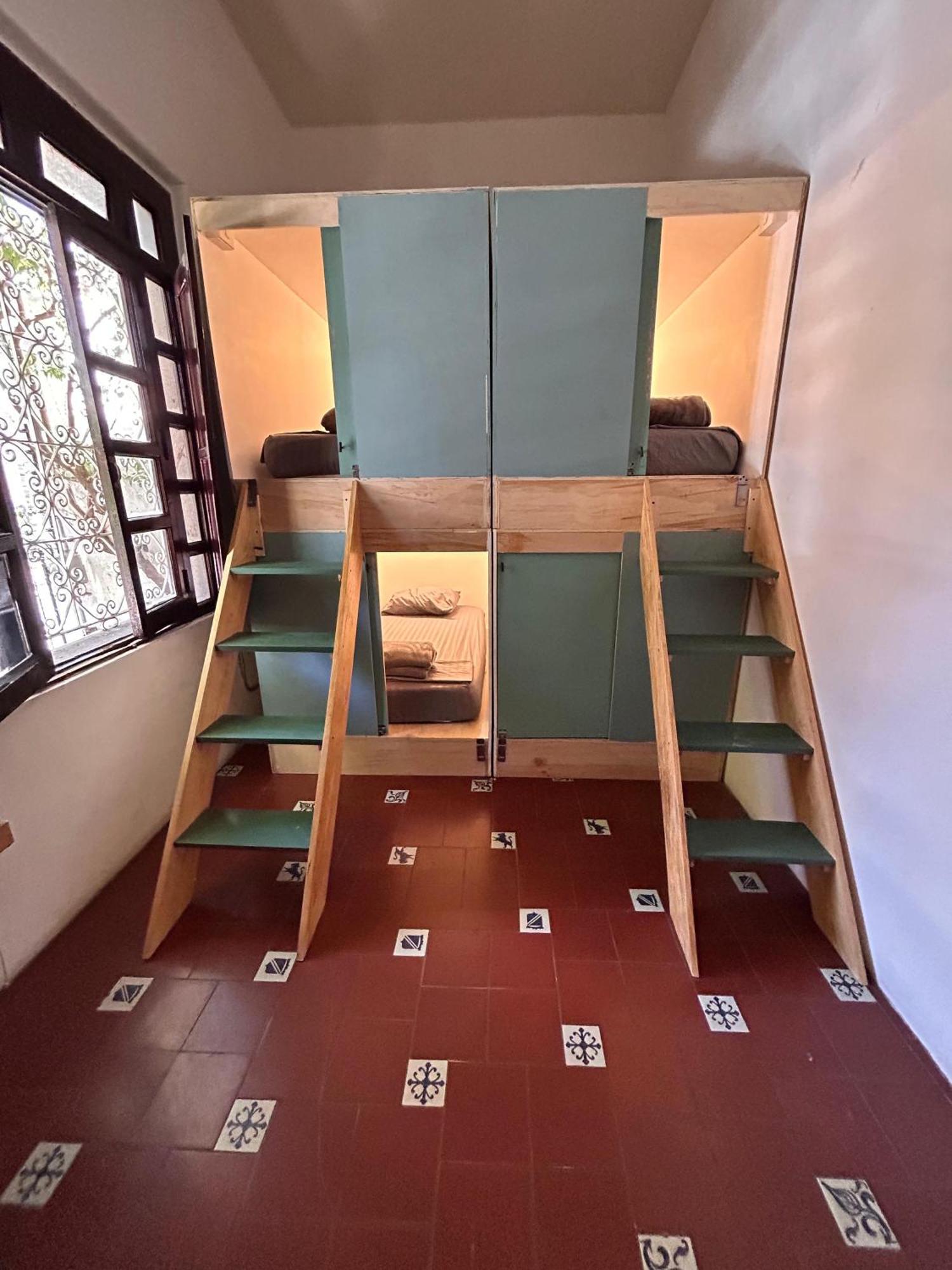 Coliving Chingon Hostel Γκουανταλαχάρα Εξωτερικό φωτογραφία